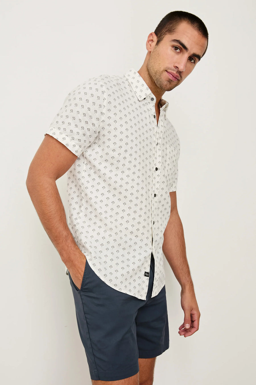 Carson - Small Batik White