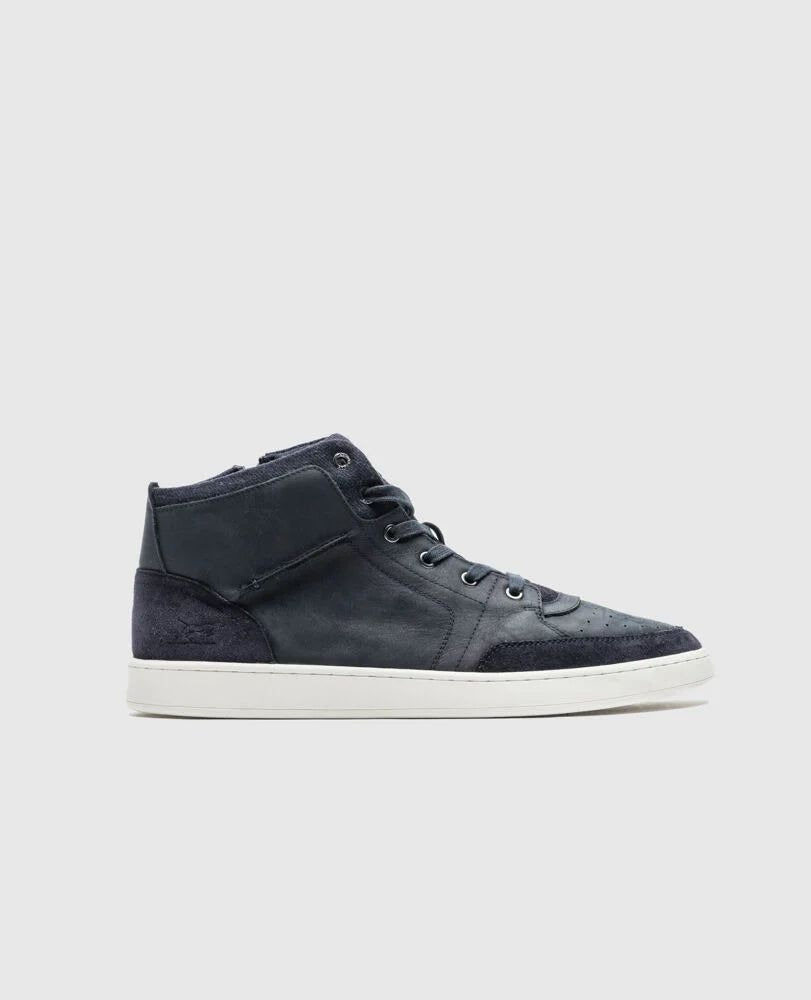 Sussex High Street Sneaker